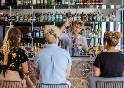 welcome drinks wedding guests at the bar