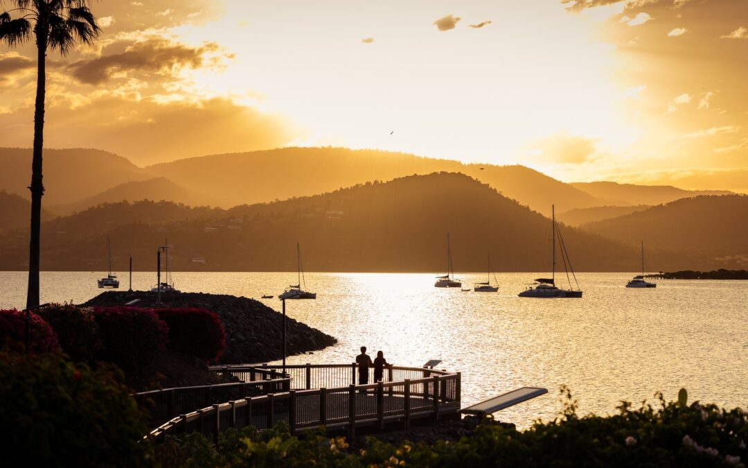 A Romantic Getaway in the Whitsundays: Where to Go & What to Do